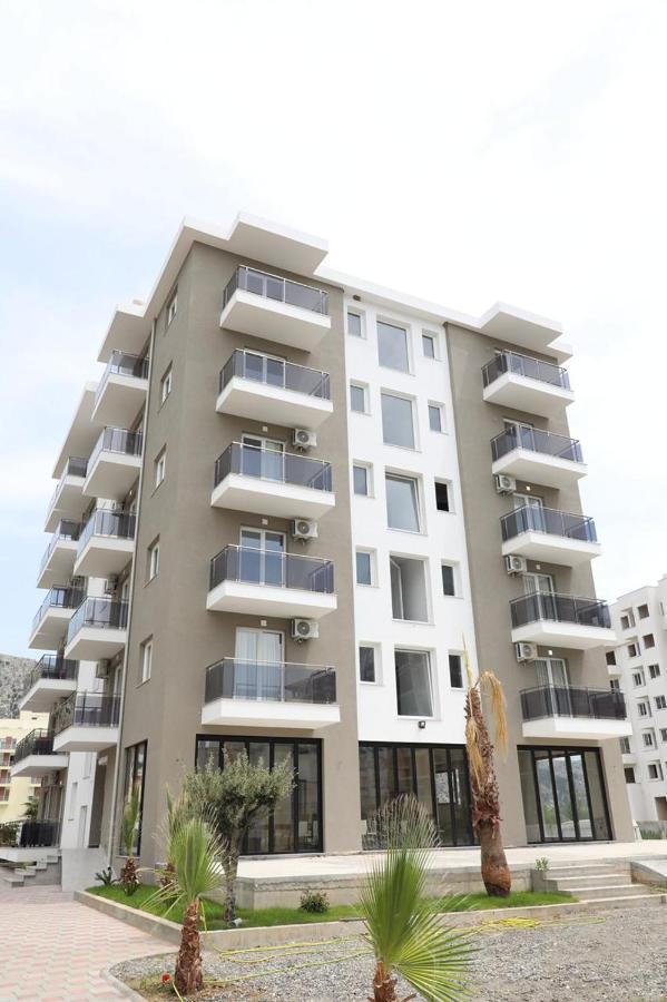 Leodori 3 Suites Shengjin Exterior photo