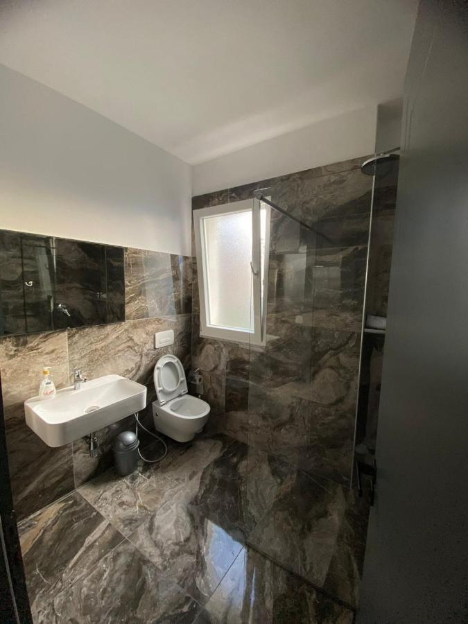 Leodori 3 Suites Shengjin Exterior photo