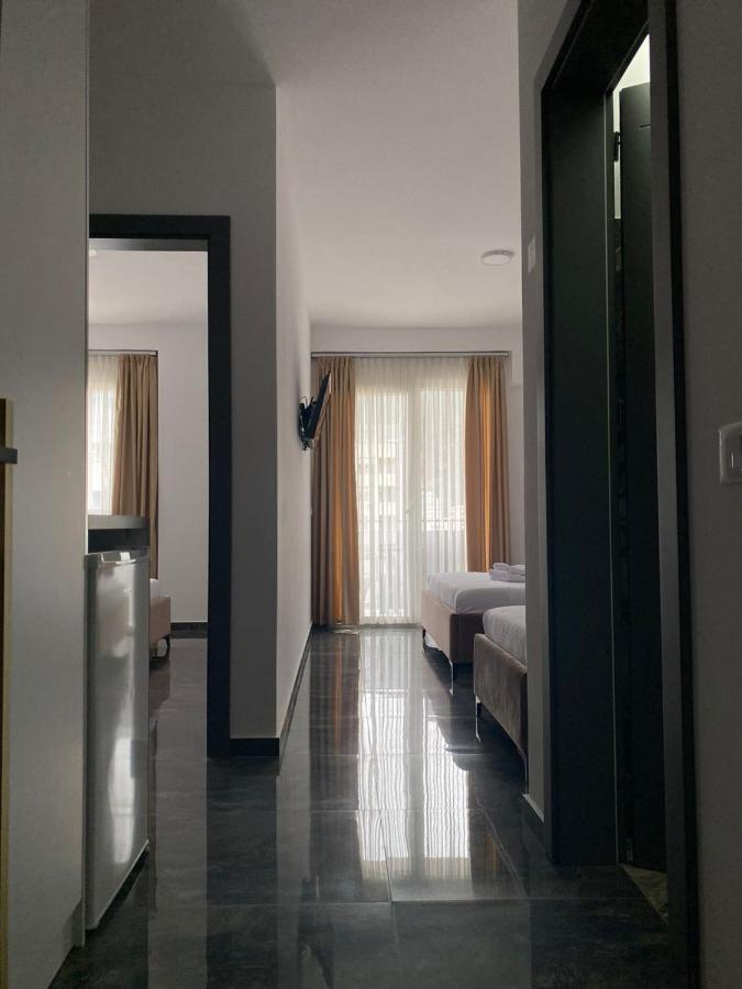 Leodori 3 Suites Shengjin Exterior photo